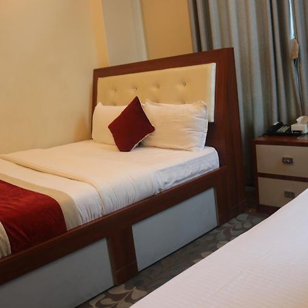 Hotel Tiktok Kathmandu Buitenkant foto