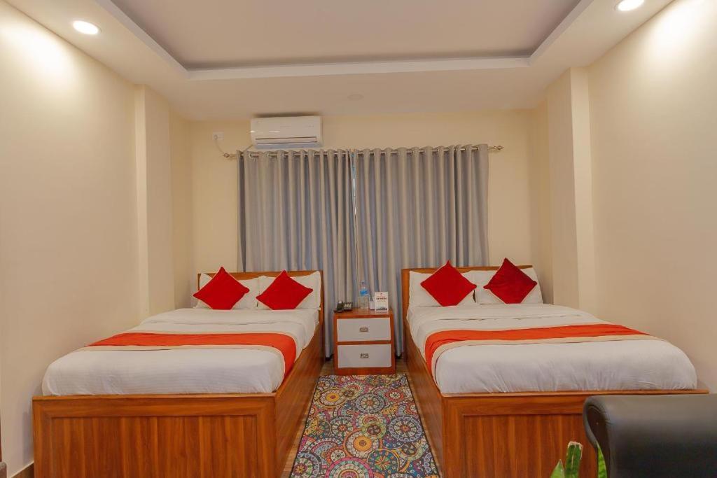 Hotel Tiktok Kathmandu Buitenkant foto
