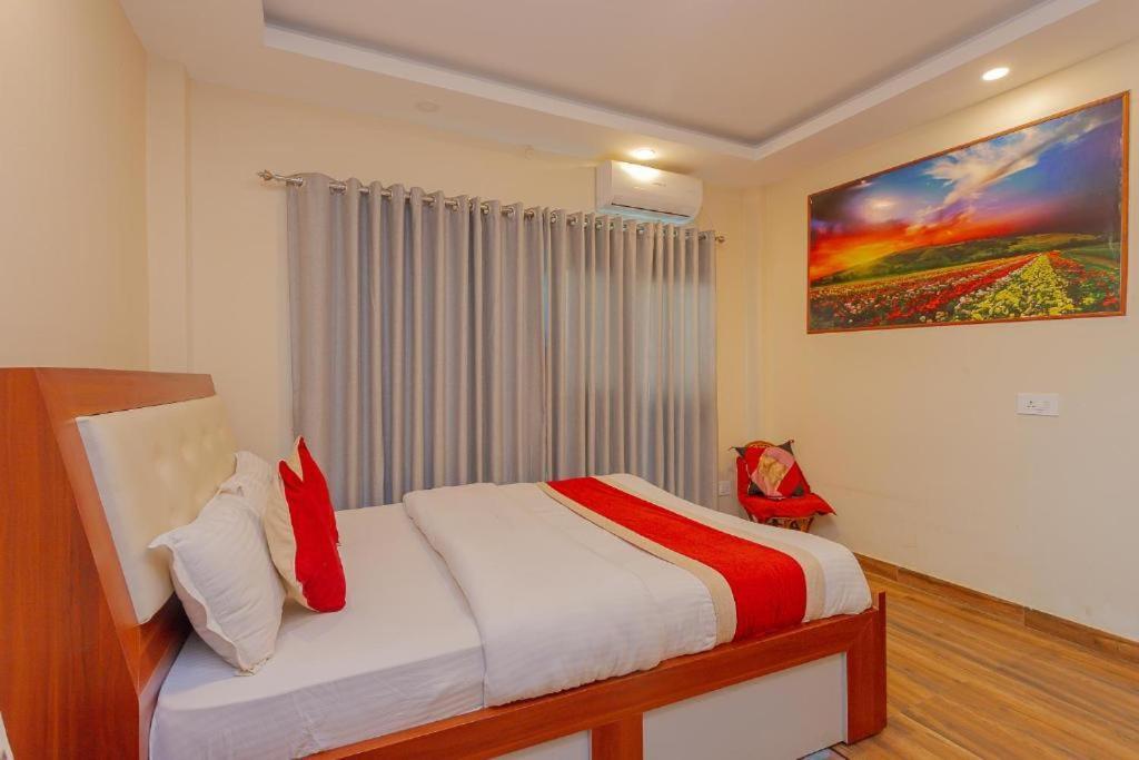 Hotel Tiktok Kathmandu Buitenkant foto