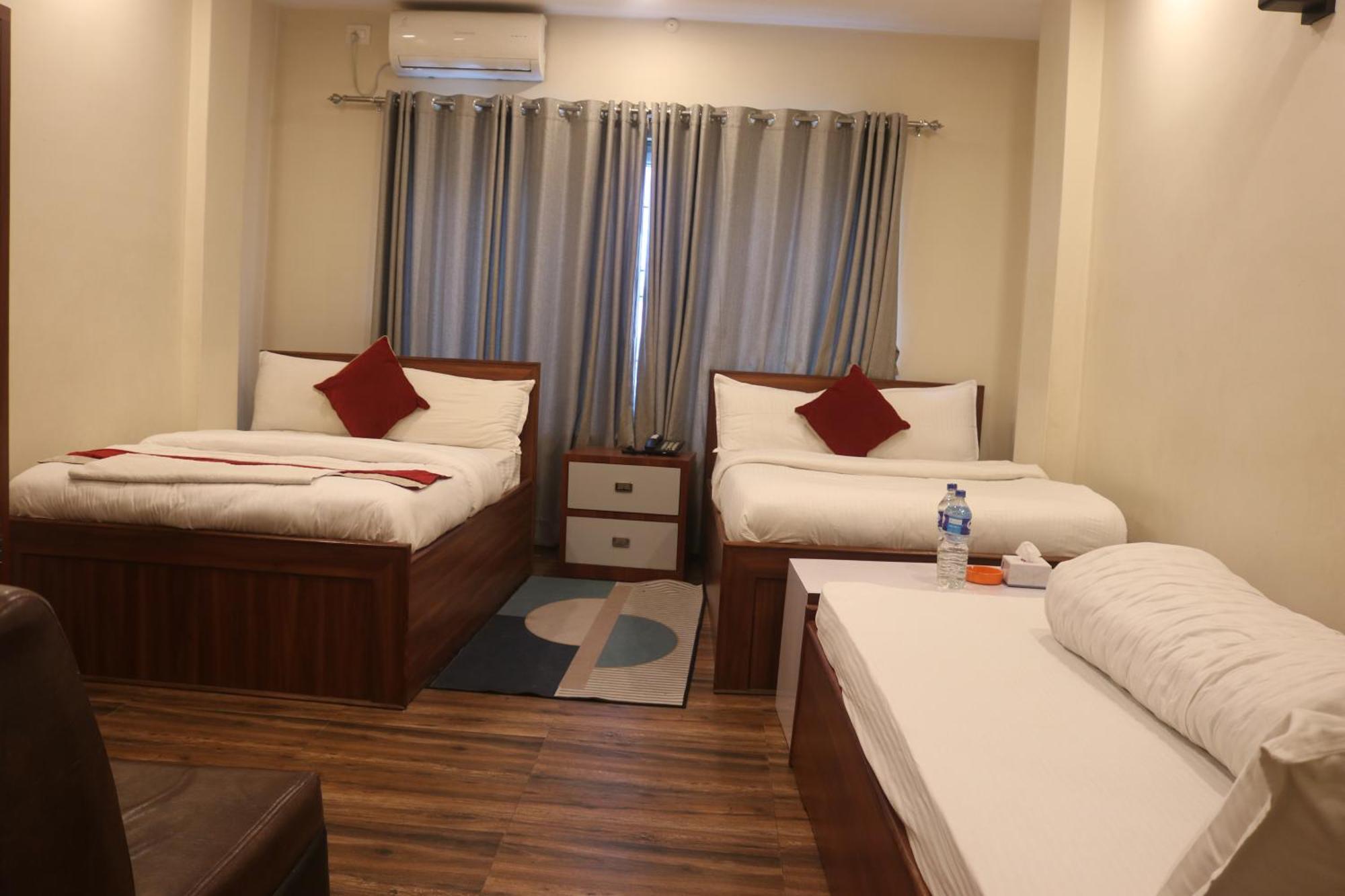 Hotel Tiktok Kathmandu Buitenkant foto